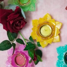 Lotus-Shaped Resin Tealight Holders
